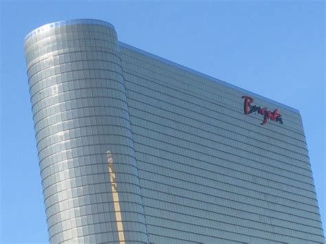 Craps player sets record roll at Borgata casino .